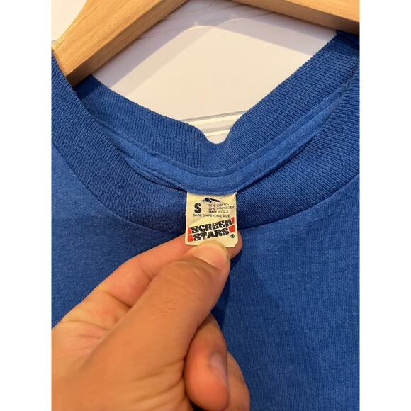 Vintage 90s Cleavland Cavaliers graphic tee - Picture 2 of 3